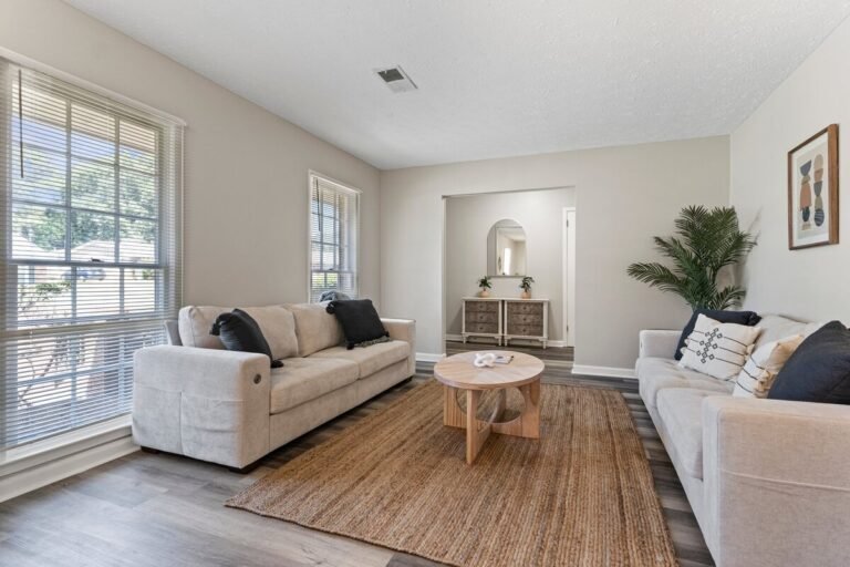 2331fafc-cefc-42a2-8e81-81c823aa8fd8