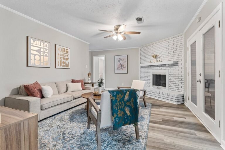 270ad00a-74bc-4b4c-a1ee-3a742a374f16