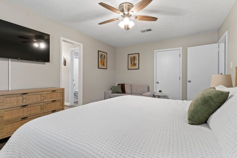 d23abb1b-0e89-4163-87b0-066bb753ec1f