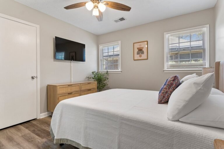 fd7bf782-3208-4e01-8735-25e6a7aed1ac