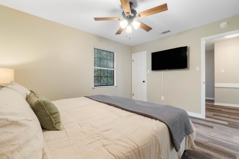 fd8d5e08-4cd5-4165-8ec6-4304155869f1