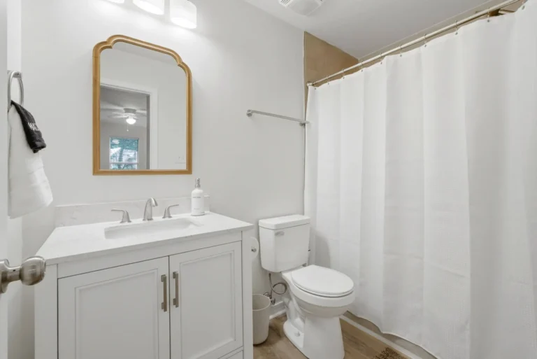Full-bathroom-1