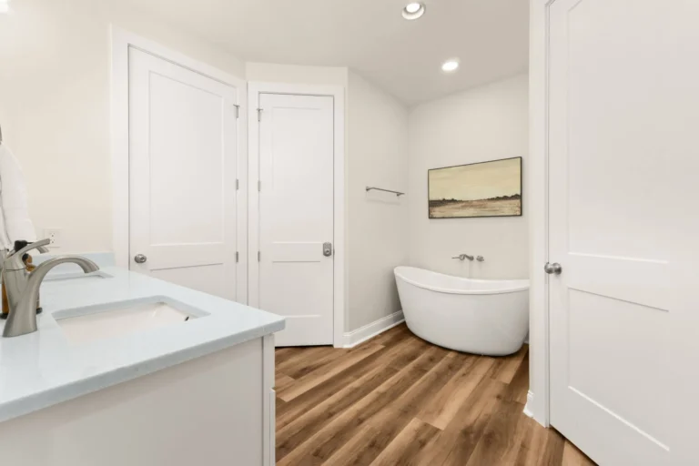 Full-bathroom-1