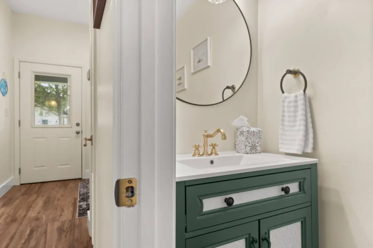 Full-bathroom-3