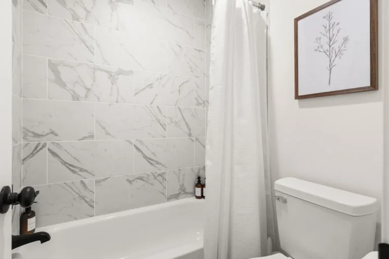 Full-bathroom-4