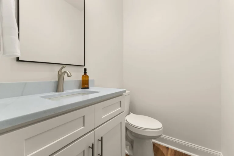 Full-bathroom-4