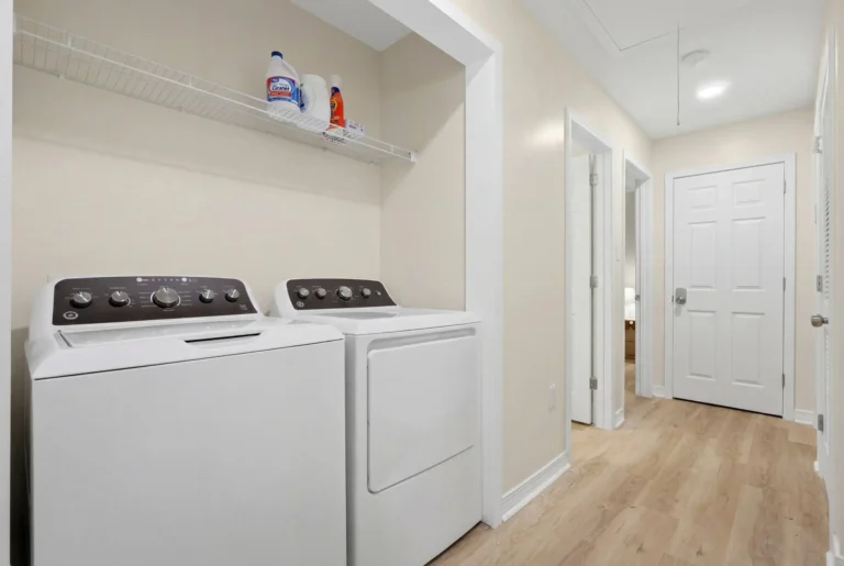 Full-bathroom-4