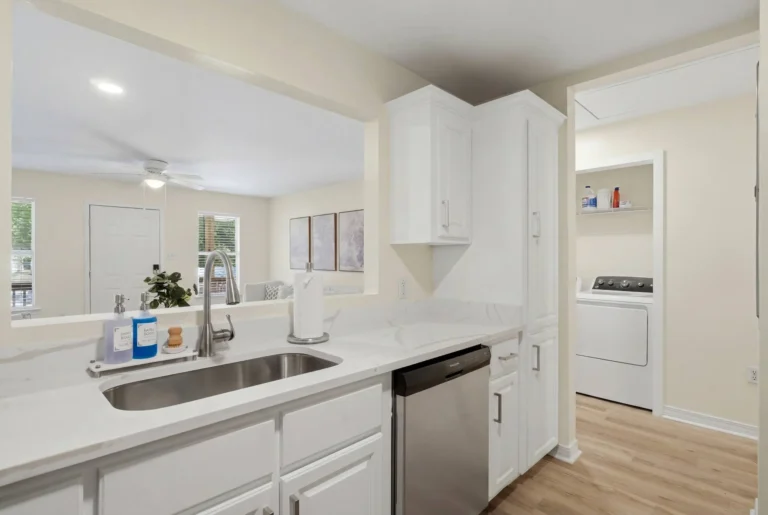 Full-kitchen-1