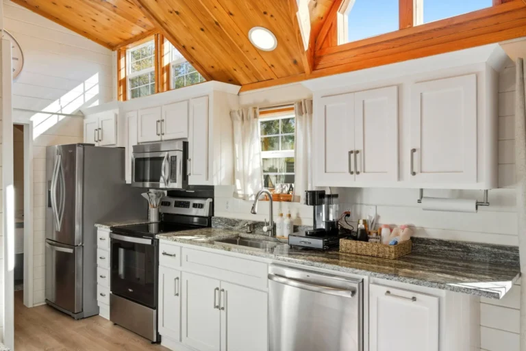 Full-kitchen-1