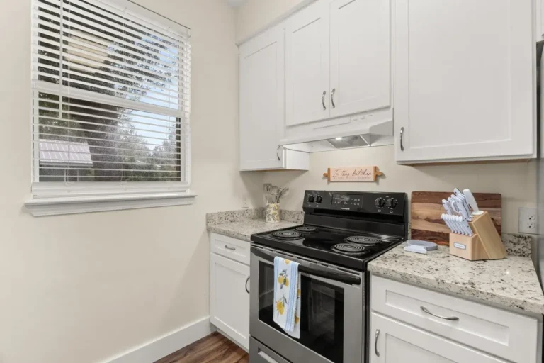 Full-kitchen-3